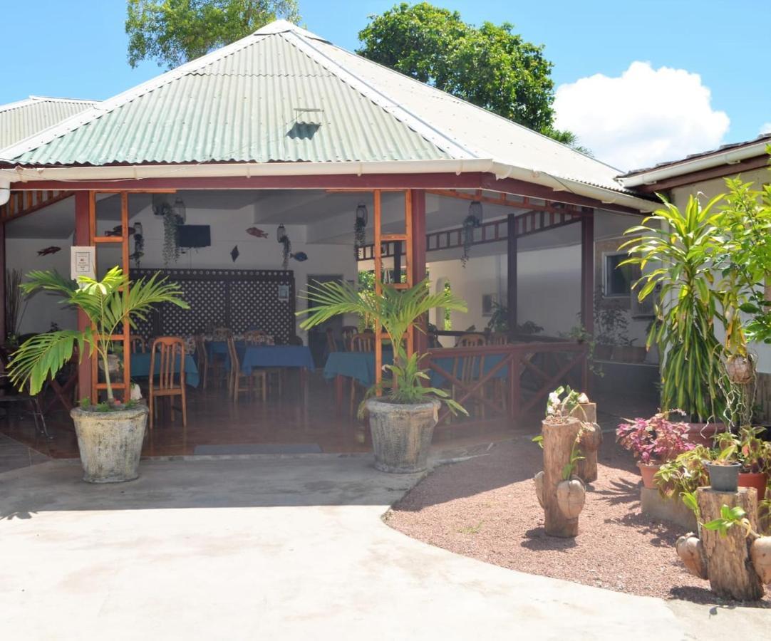 Rising Sun Guesthouse La Digue Exterior foto